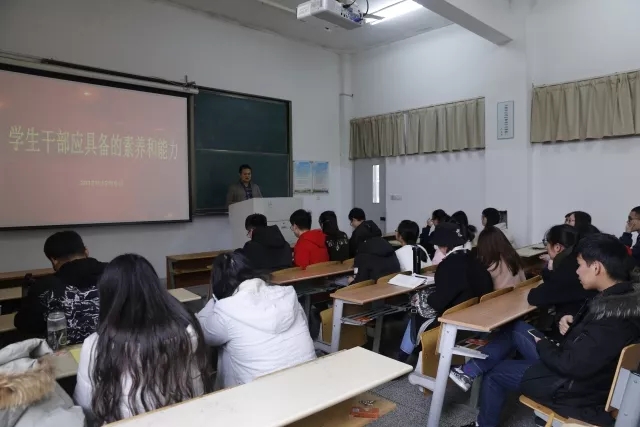 黑白体育