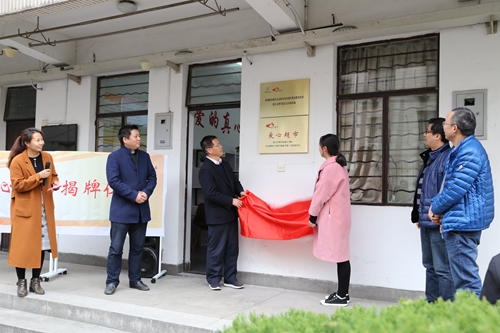 黑白体育