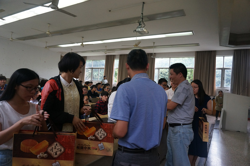 黑白体育
